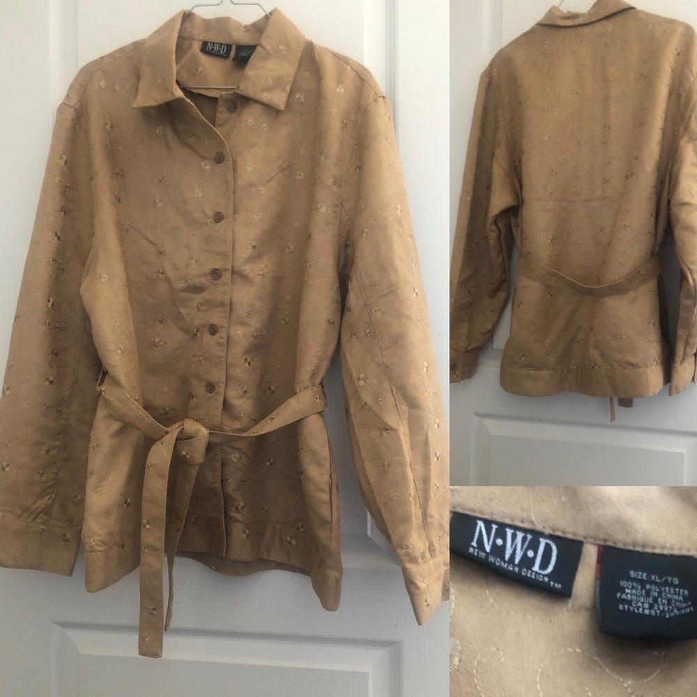 Ladies Jacket - Picture 2 of 2